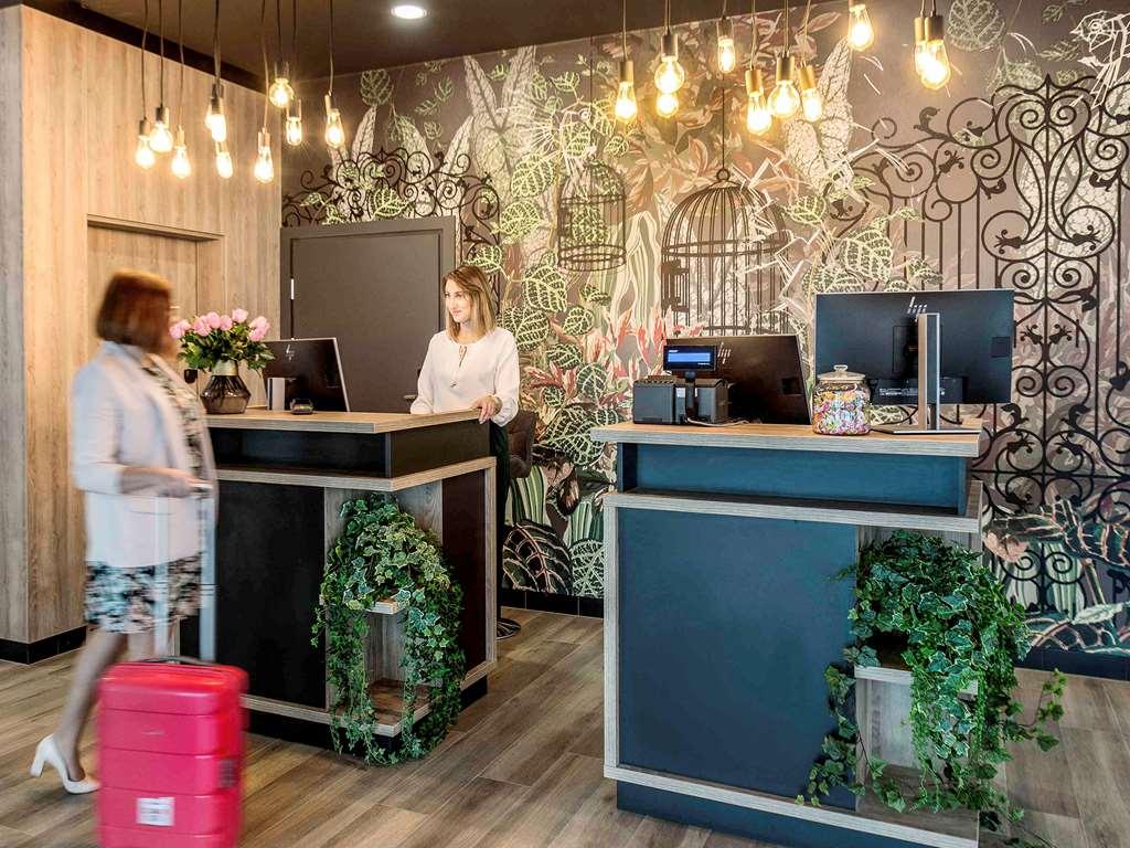 Готель Ibis Styles East